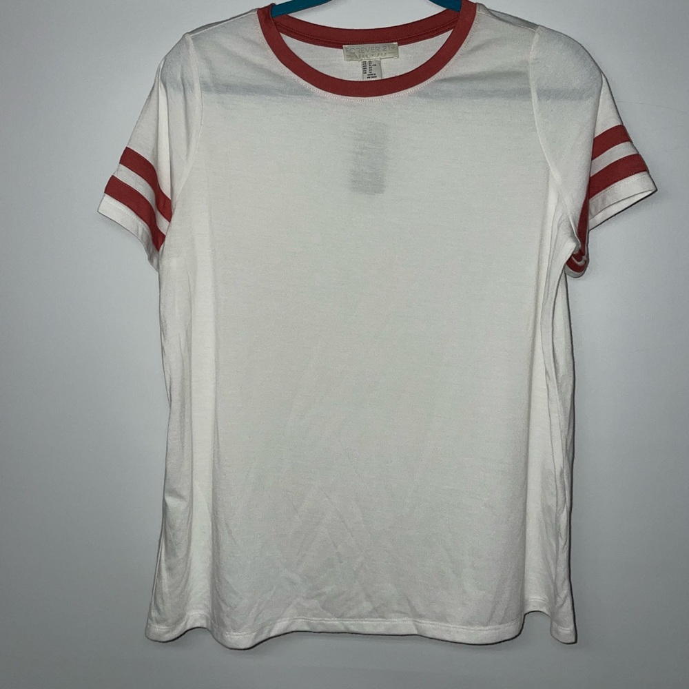 Forever 21 Women's White and Coral T-shirt